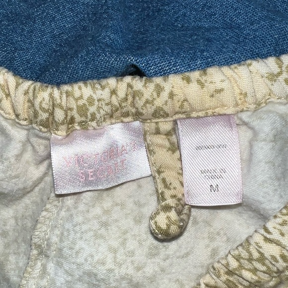 victoria’s secret yellow & tan cheetah print shorts size M - Picture 5 of 5